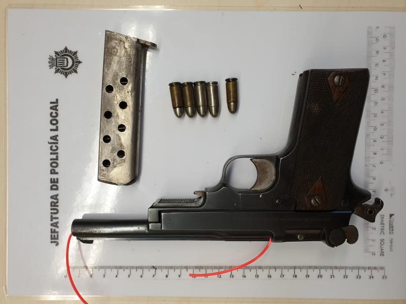20191105'Pistola intervenida