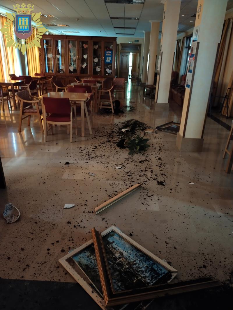 Destrozos en residencia_1