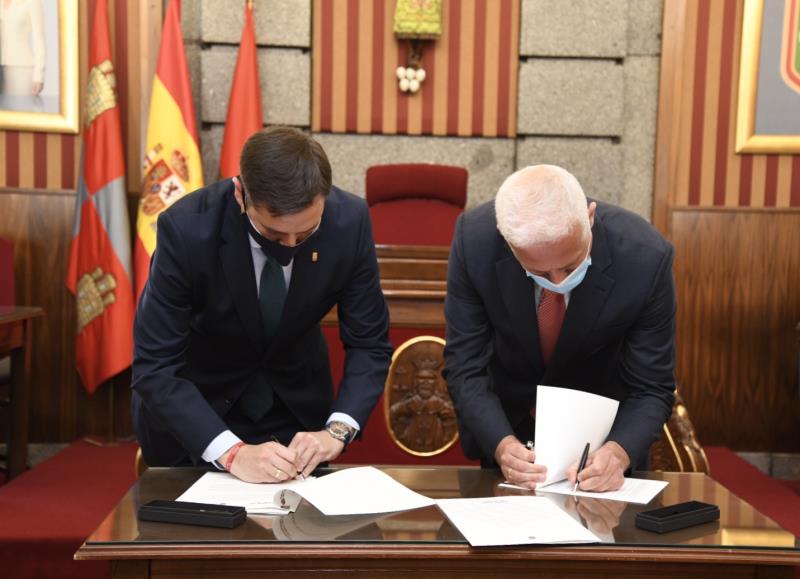 Firma convenio Logroño-Burgos