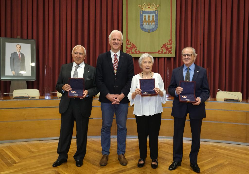 Foto con insignes