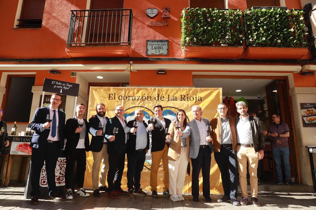 Hermanamiento Laurel-Tubo_1 - copia
