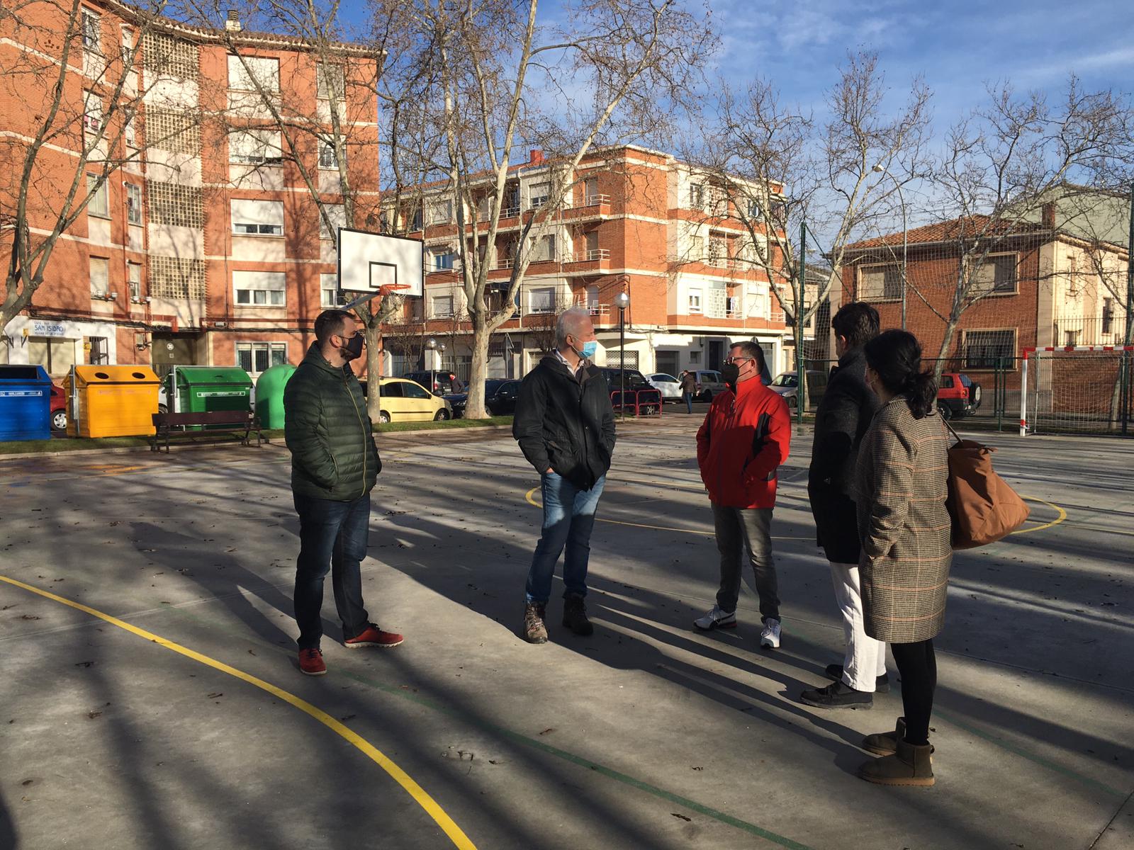 Visita alcalde a Varea