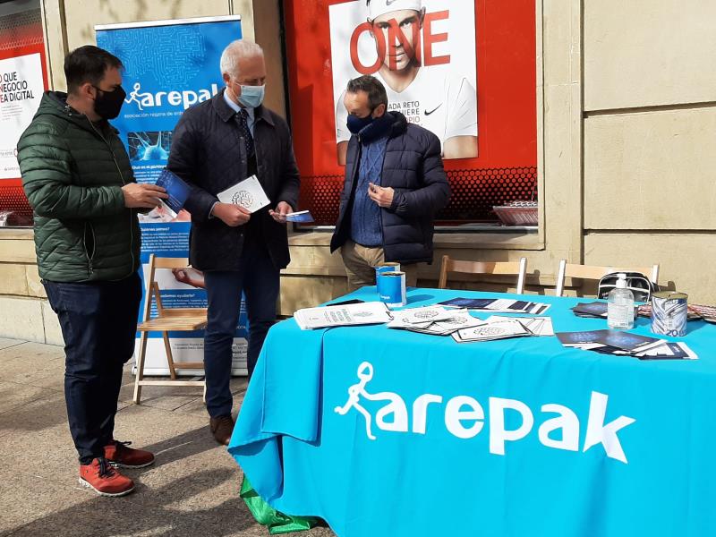 Visita alcalde a mesa AREPAK
