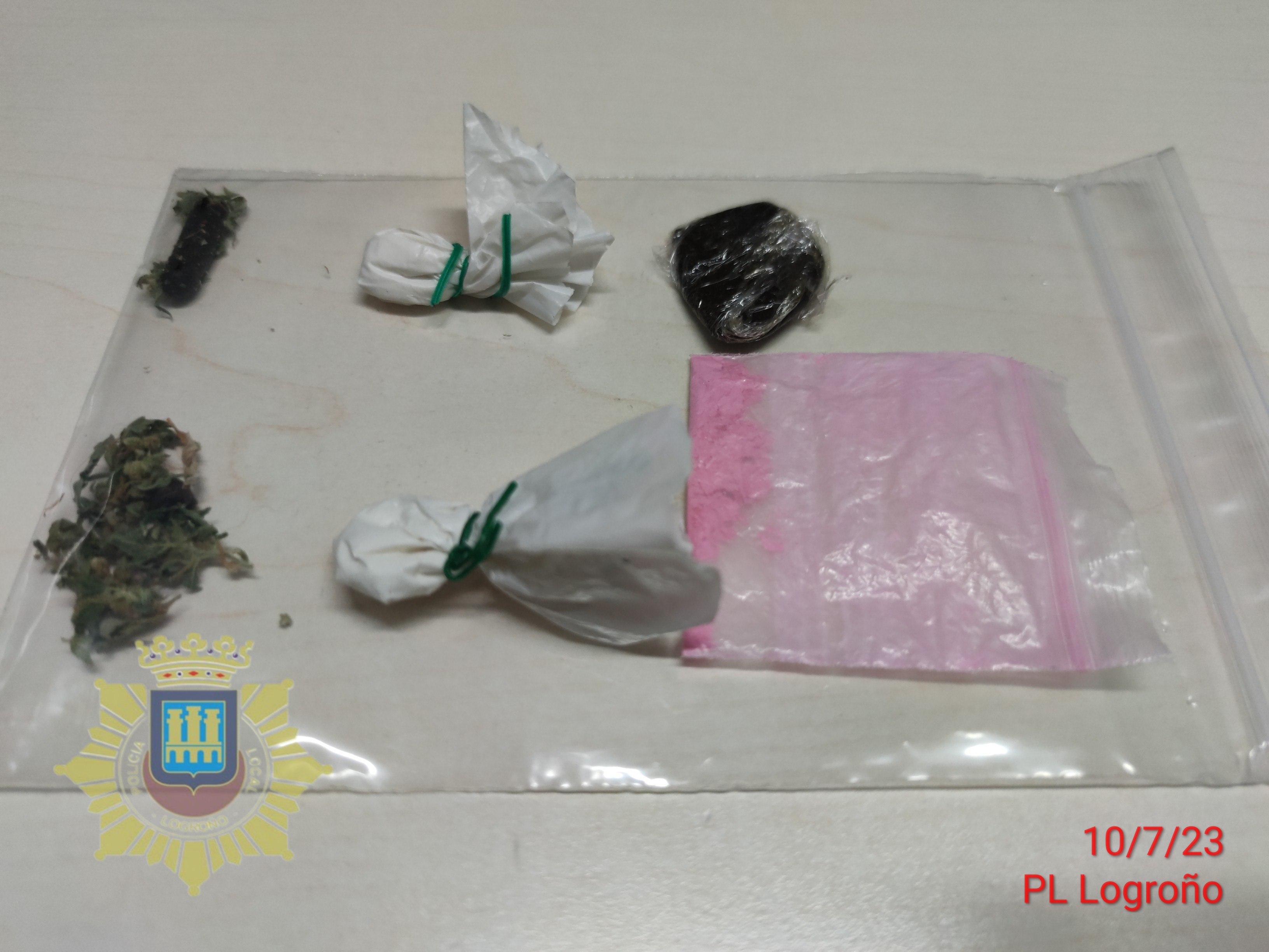Imagen de lo incautado por la policía local