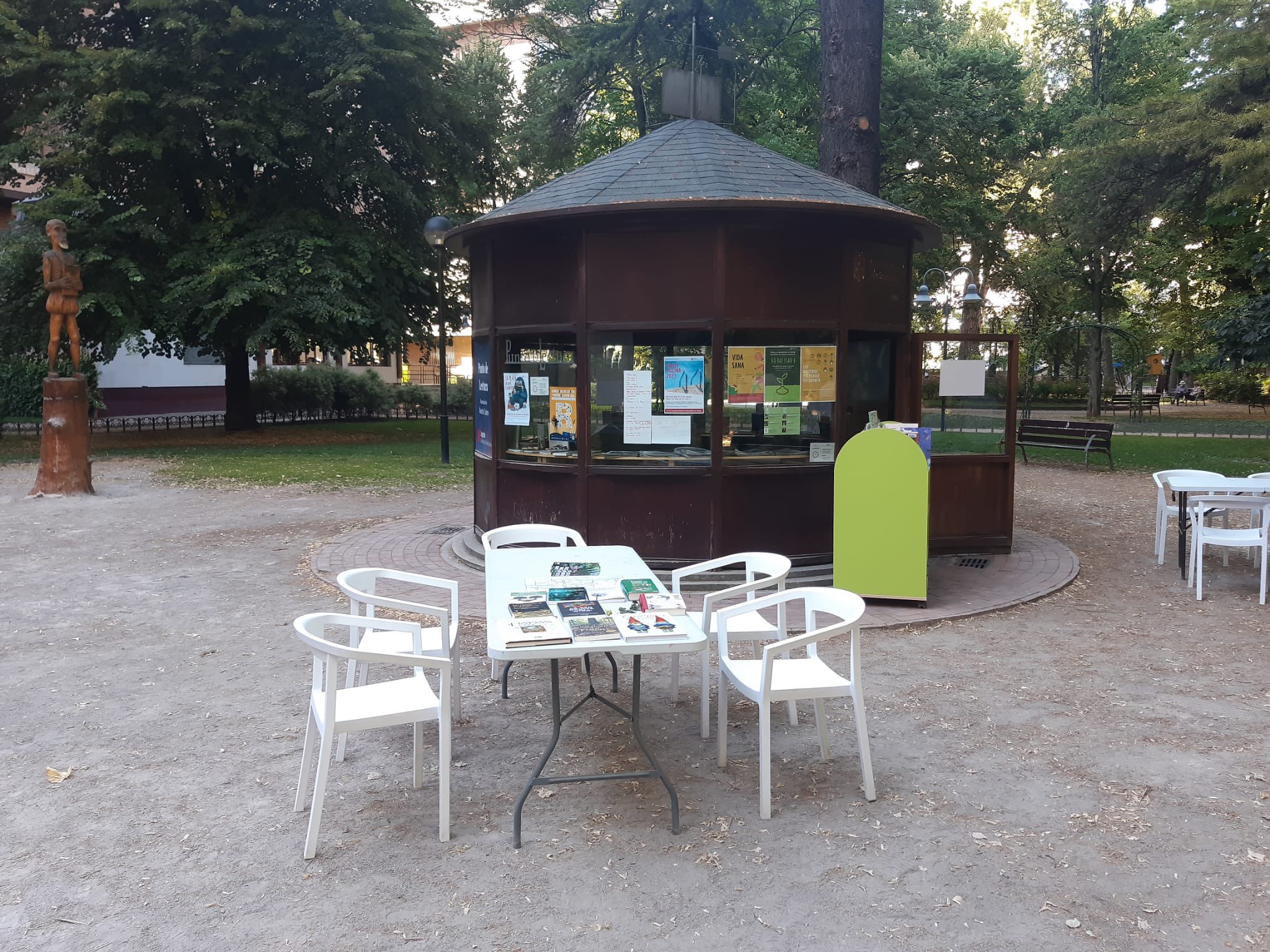 Imagen El punto de lectura La Pajarera celebra el sábado el ecuador del verano con una mañana de lectura e intercambio de libros