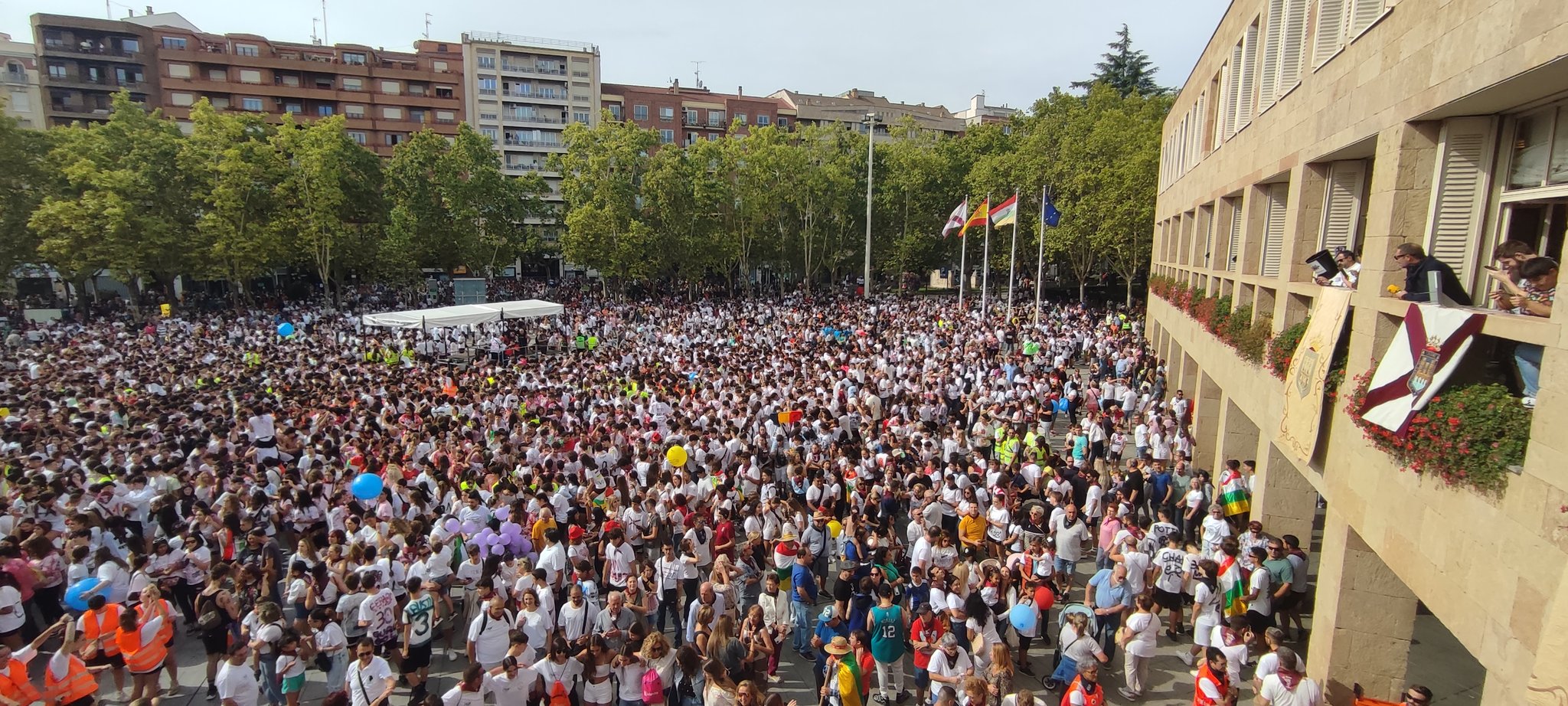 Imagen Desfile de carrozas y espectáculo de drones, protagonistas este domingo en el programa de San Mateo