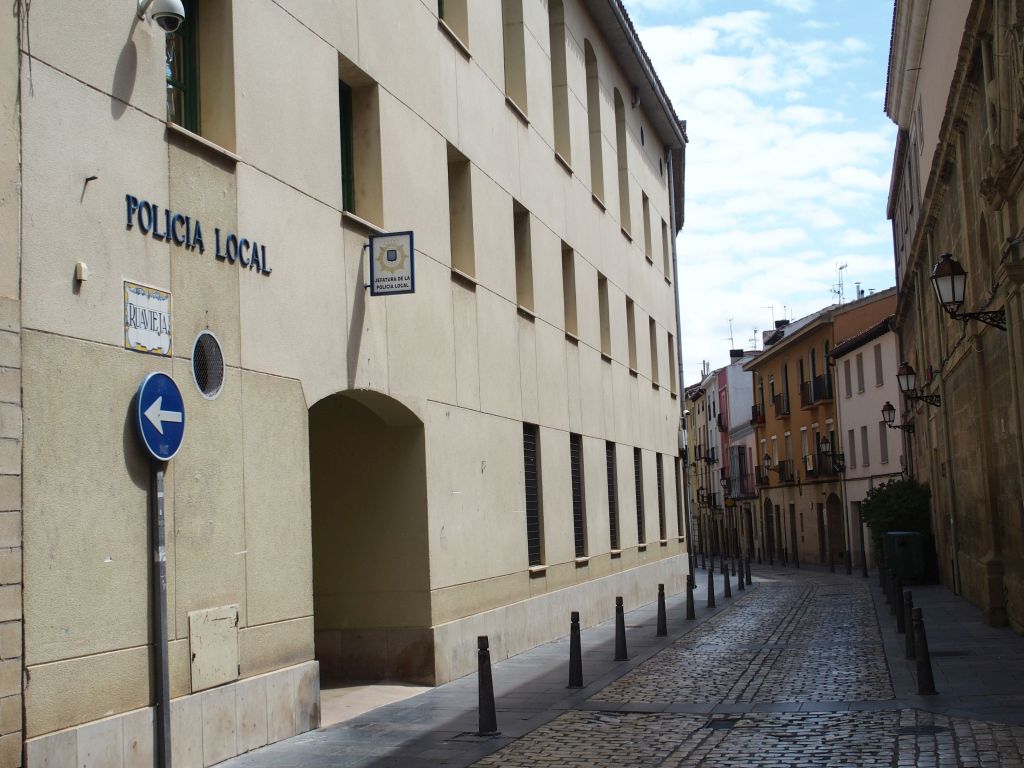 Imagen La Policía Local de Logroño alerta sobre estafas en cajeros automáticos a personas mayores
