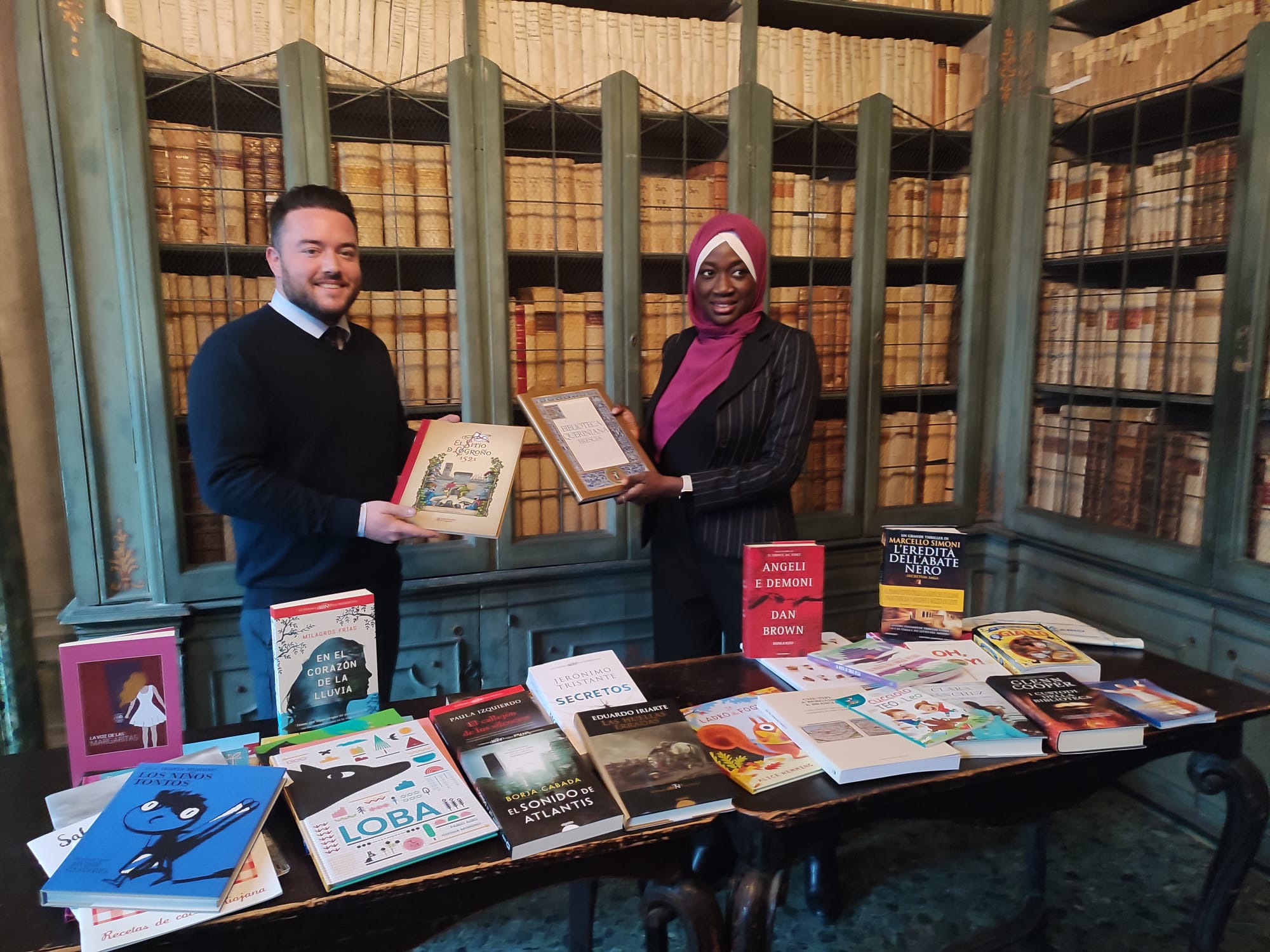 Intercambio de libros entre la Biblioteca Queriniana de Brescia y la Rafael Azcona de Logroño