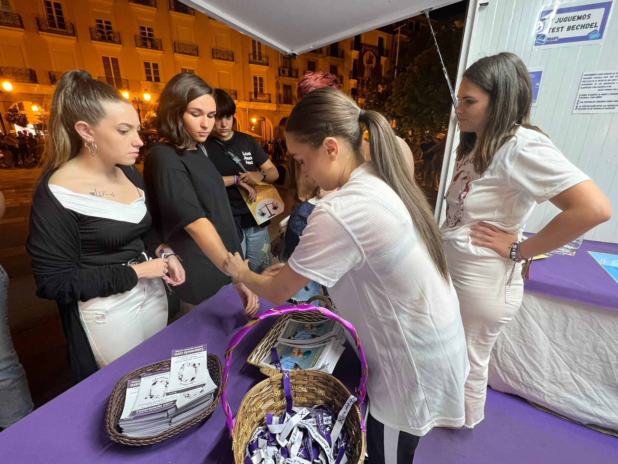 Imagen El Ayuntamiento instalará mañana un Punto Violeta en la Plaza del Mercado para sensibilizar contra la violencia de género