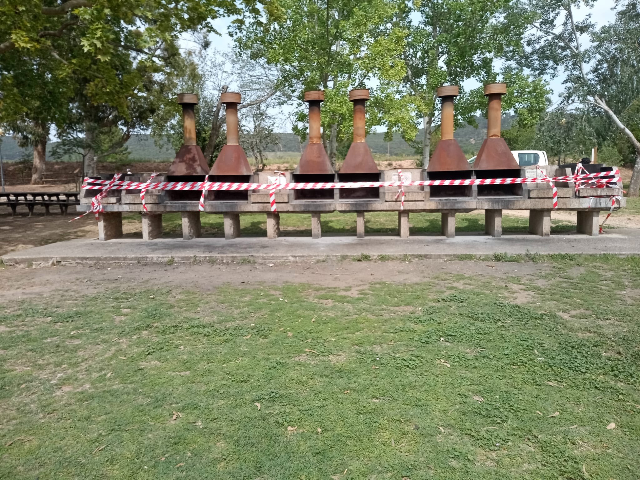 Imagen Los asadores del Parque de La Grajera permanecerán precintados hasta el 15 de octubre