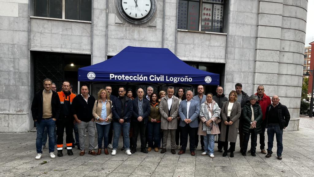 Imagen Hoy ha comenzado a funcionar en la antigua estación de autobuses de Logroño el punto de recogida de material para los afectados por la DANA