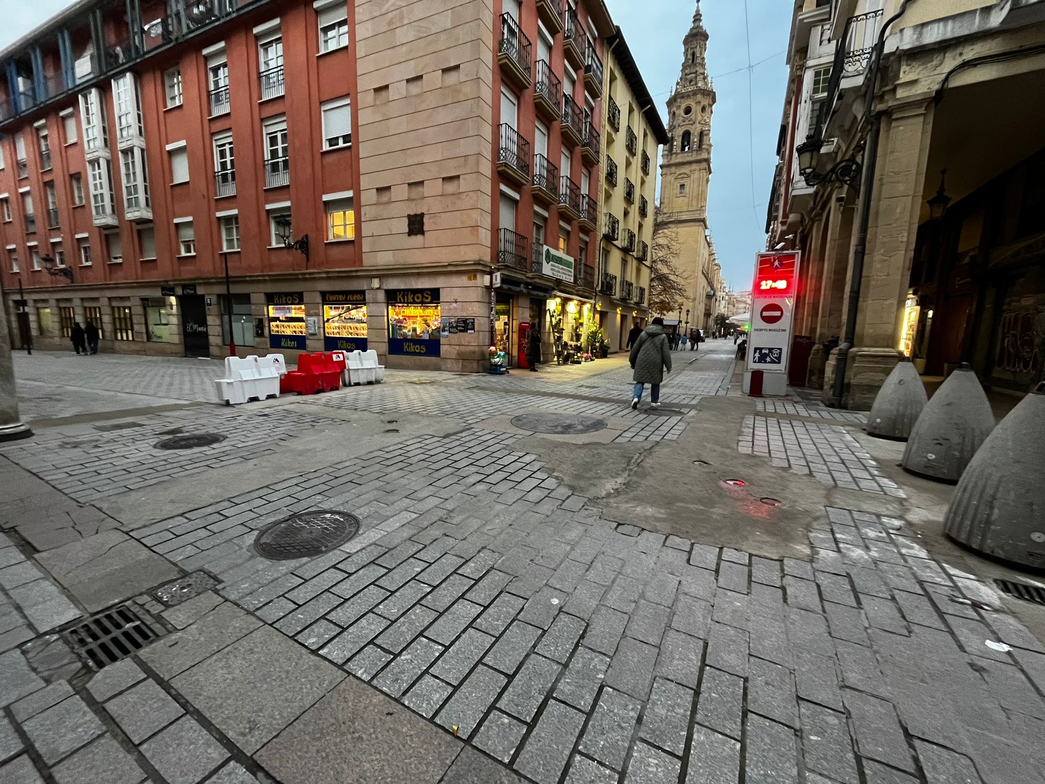 Cruce de las calles Sagasta y Portales