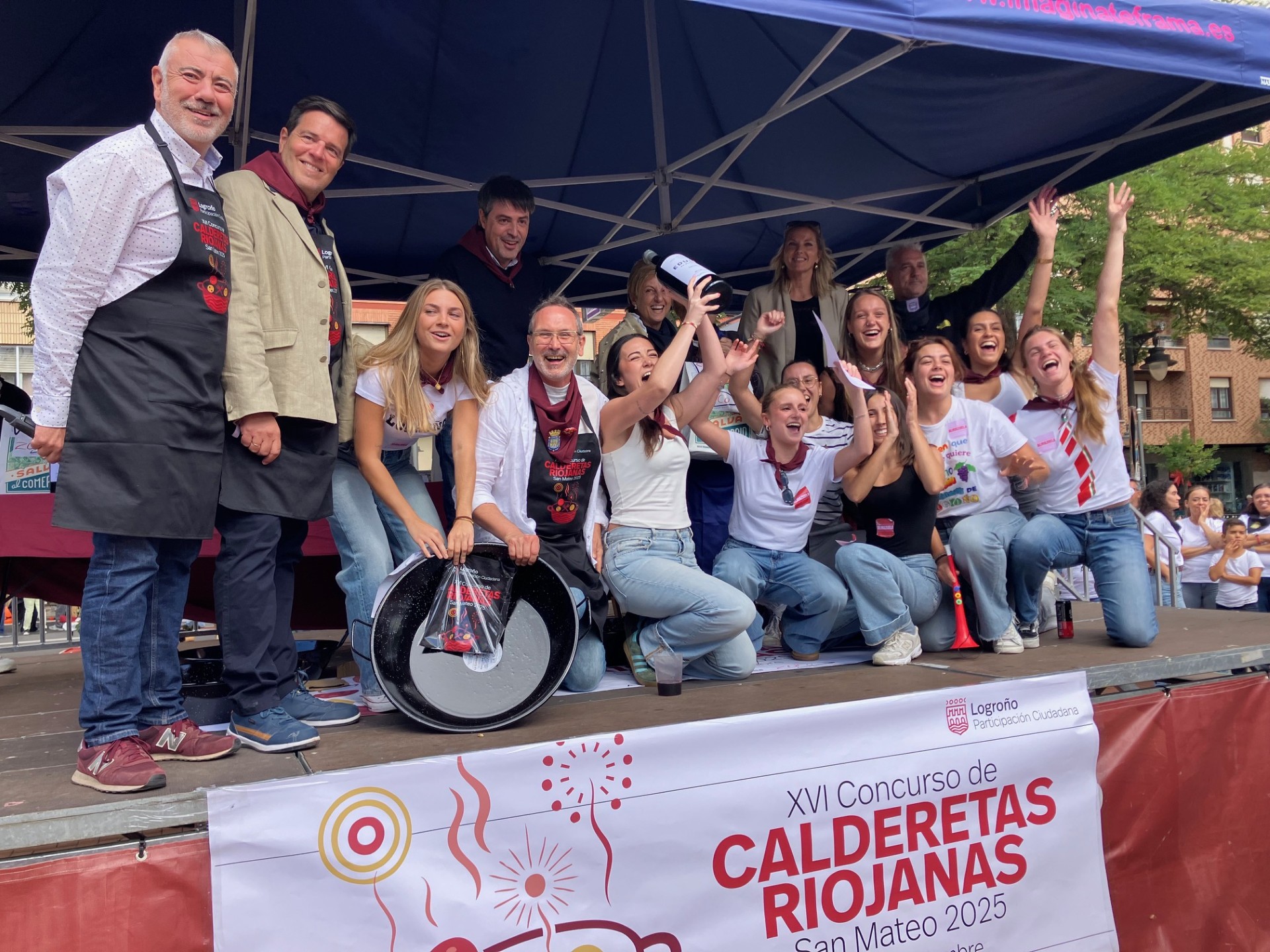 Uno de los grupos ganadores en el XVI Concurso de Calderetas Riojanas