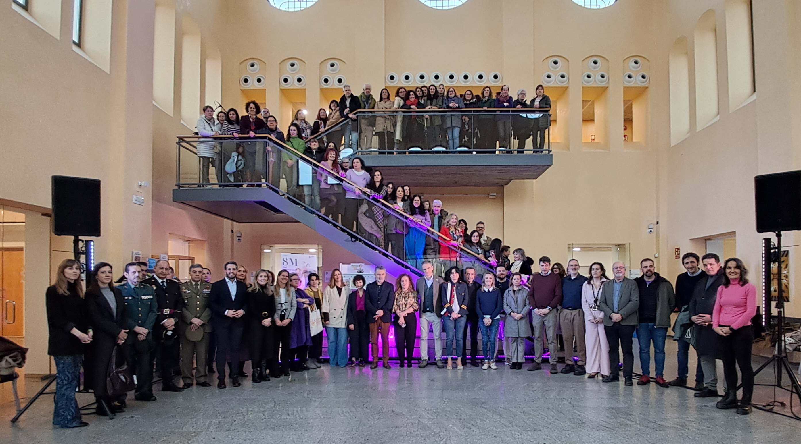 Foto de familia. 8M 2026