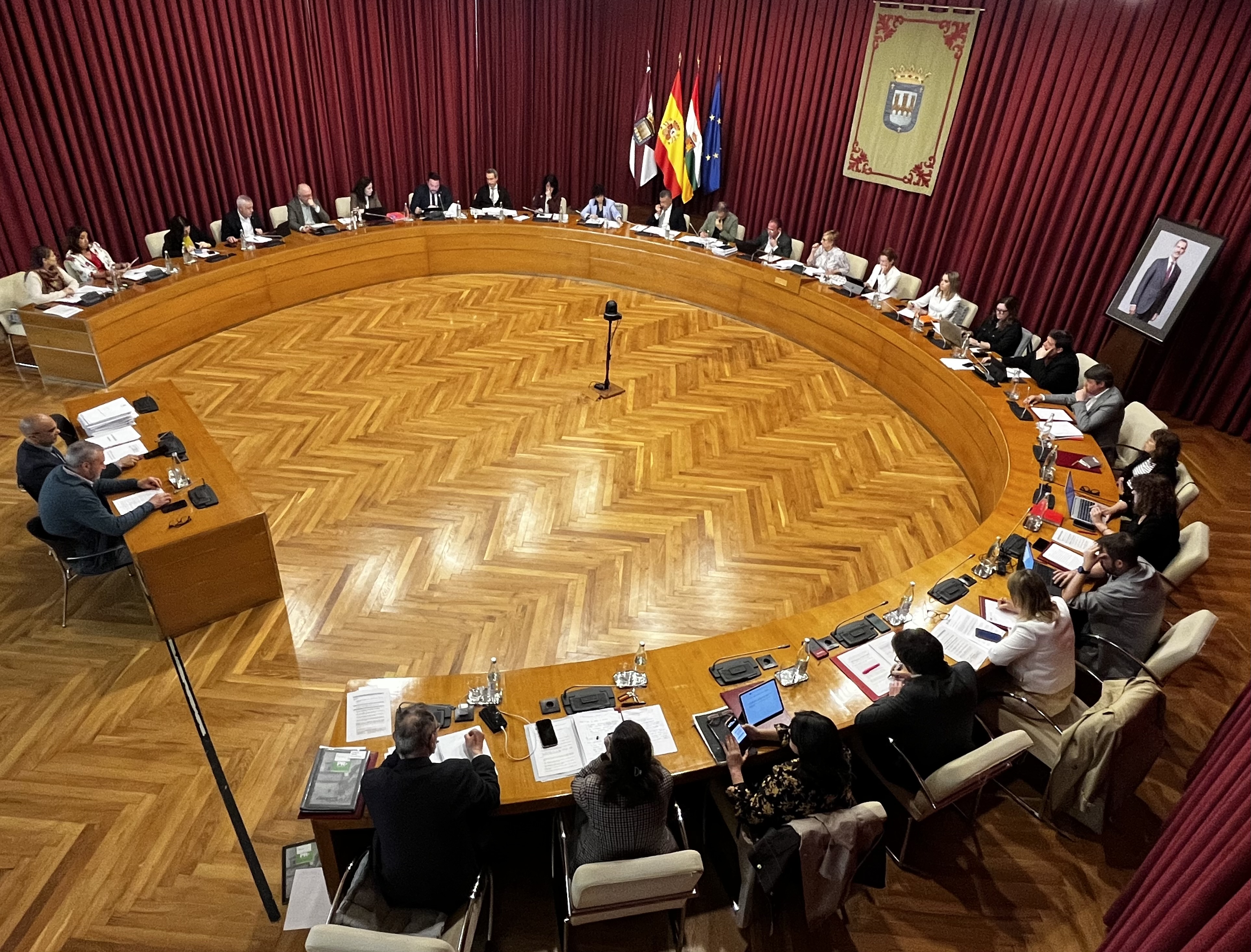 Imagen El Pleno aprueba inicialmente la modificación puntual del Plan General Municipal para regular los alojamientos turísticos y sus condiciones de implantación en la ciudad