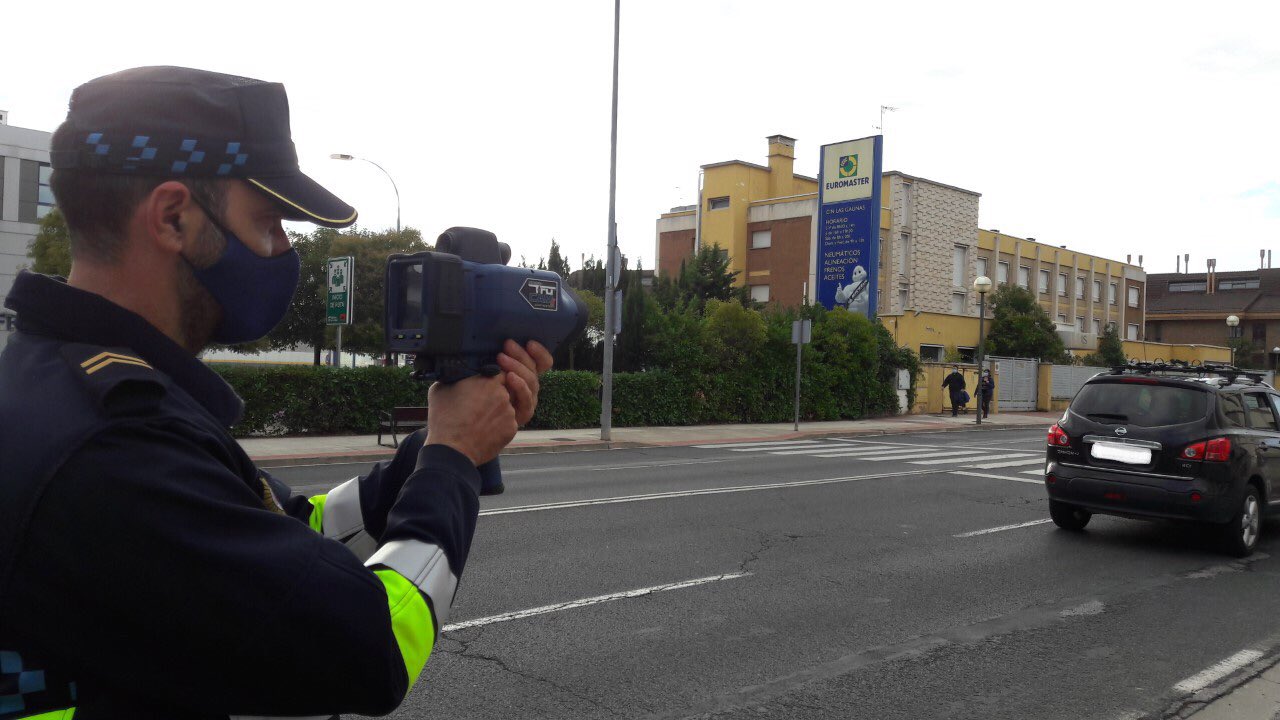 Imagen La Policía Local de Logroño colabora con la nueva campaña de control de velocidad de la DGT