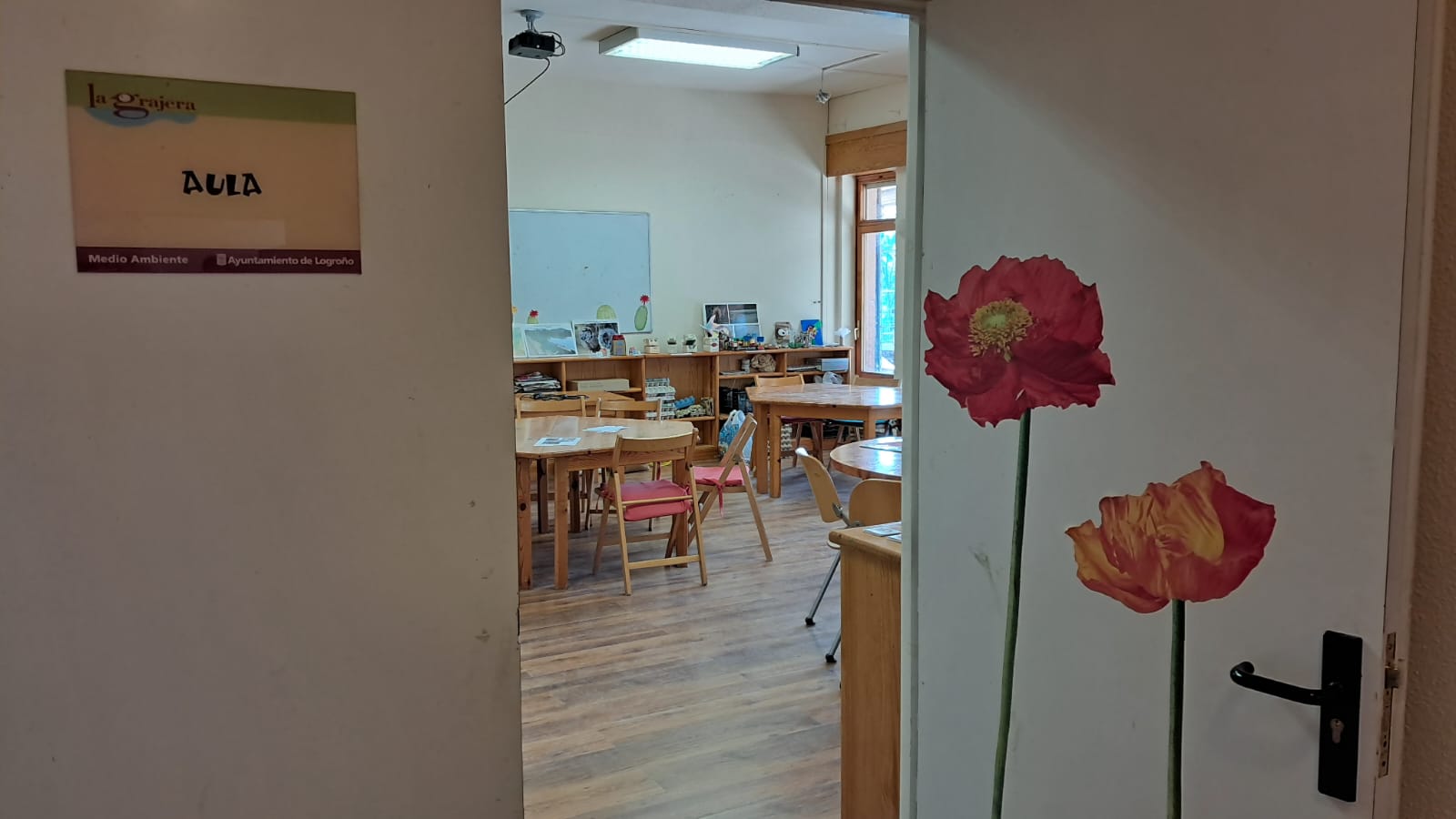 Imagen El Aula Medioambiental de La Grajera te invita a la caza de menudencias