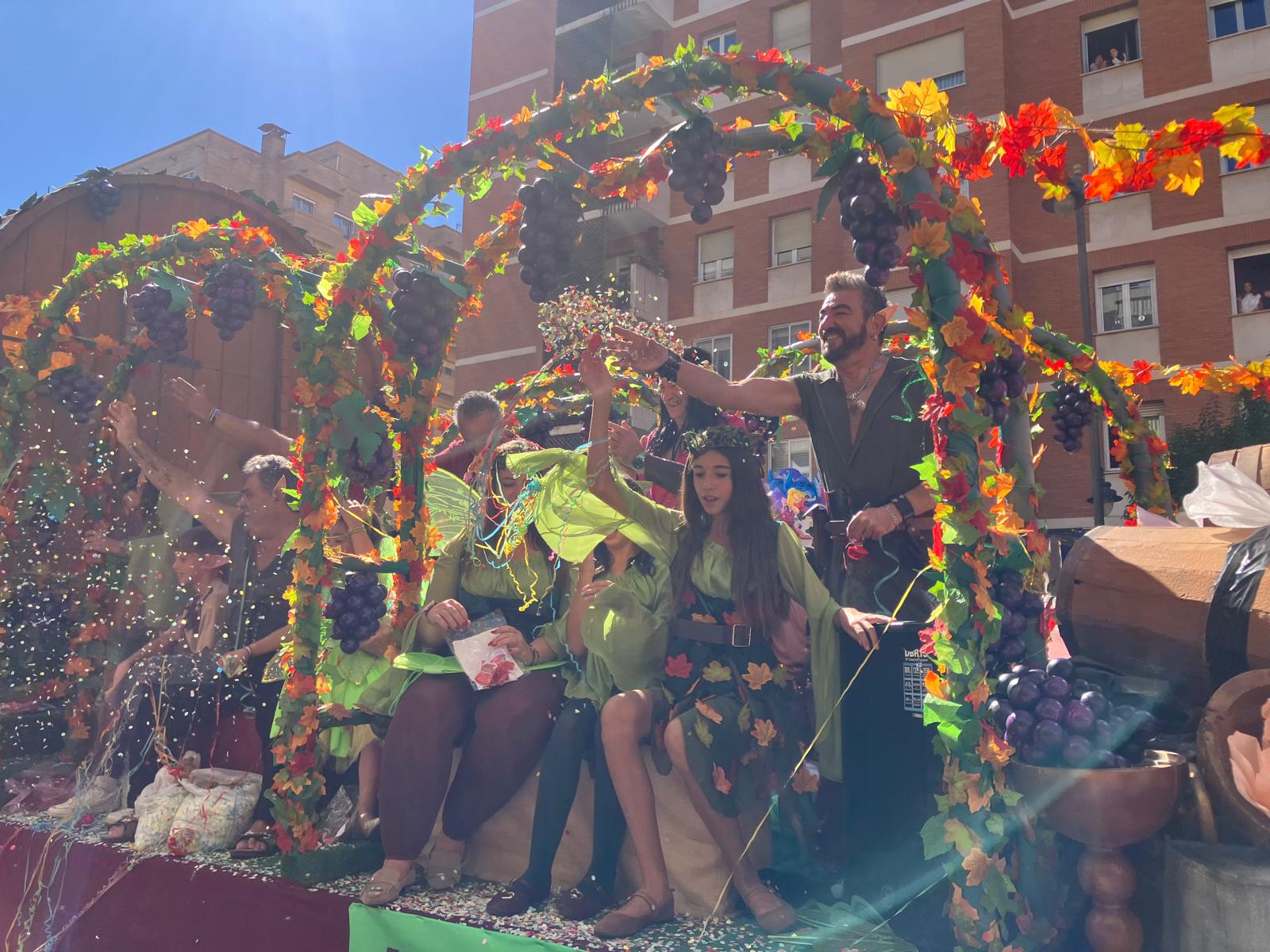 Carroza ganadora, de la Asociación de Vecinos de La Cava Fardachón