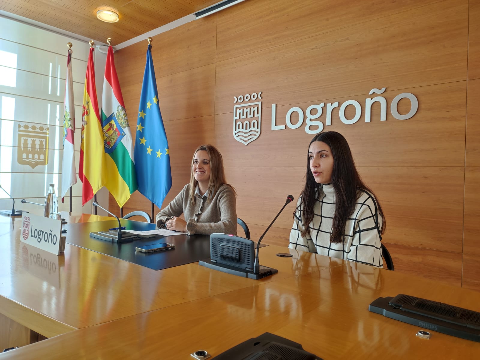Presentación Becas Inicia 2026